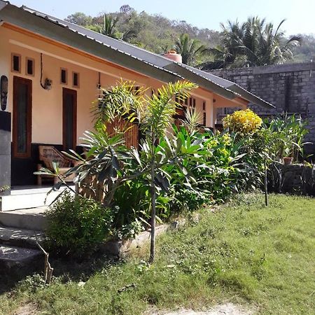 Telage Indah Homestay Kuta  外观 照片